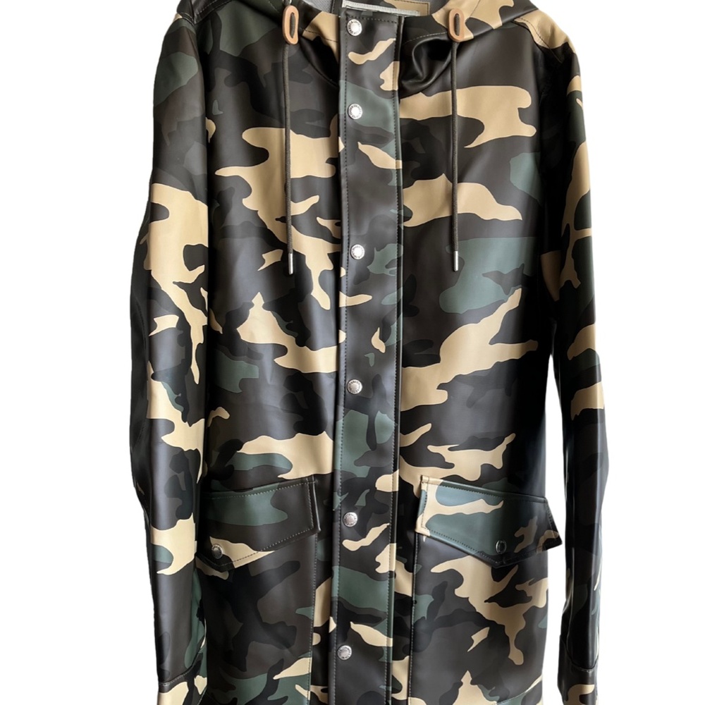 Men's Rain Jacket: Levi's Men's Rubberized Rain Parka Jacket, Camo, Small - Picture 4 of 11